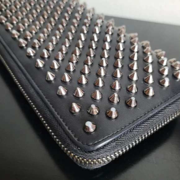 Christian Louboutin Long Wallet Panettone gunmetal/silvery Studs - Picture 5 of 15